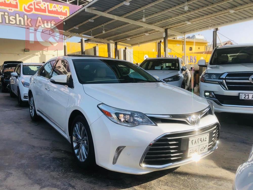 تويوتا أفالون